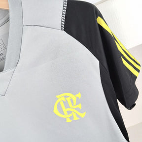 Camiseta 24∕25 Flamengo Treino Femenino - Cinza - tejido y acabado