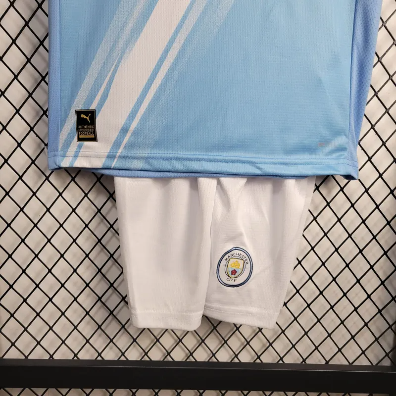 Kids Manchester City l 25/26 - detalle de la manga