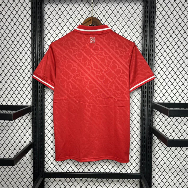 Camiseta 24/25  Real Madrid Red Special - vista frontal
