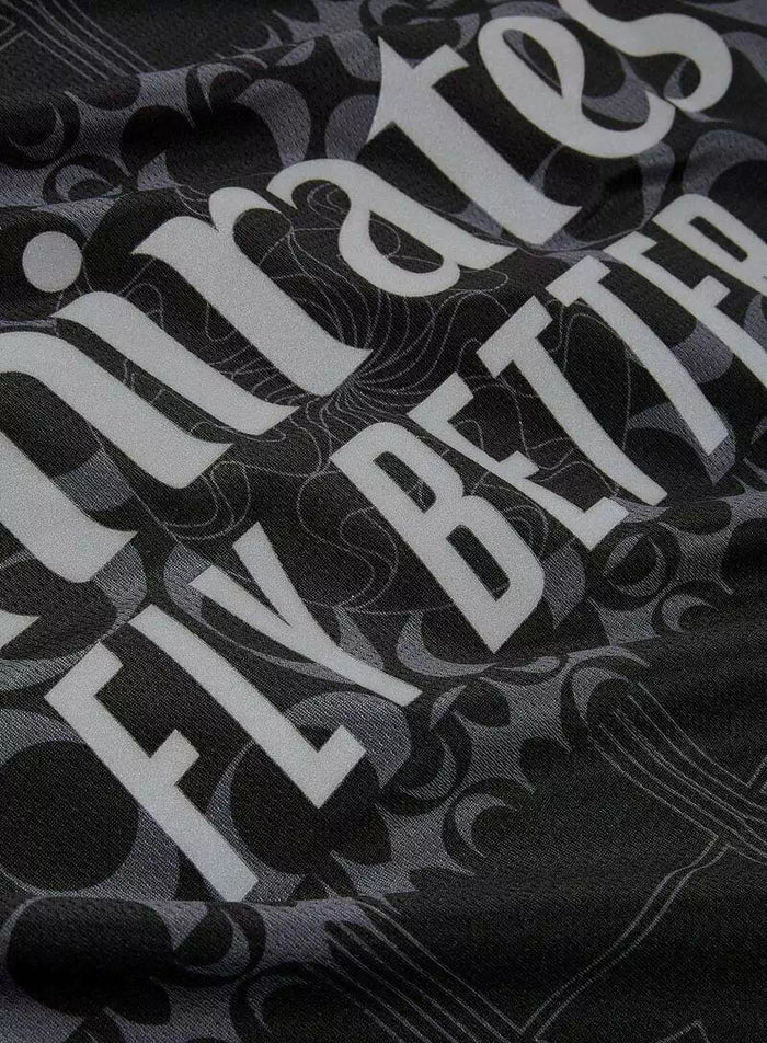 Camiseta A.C Milan 24/25 - detalle del cuello