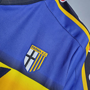 Camiseta Parma Retrô 2001/2002 Azul e Amarela - Champion - tejido y acabado