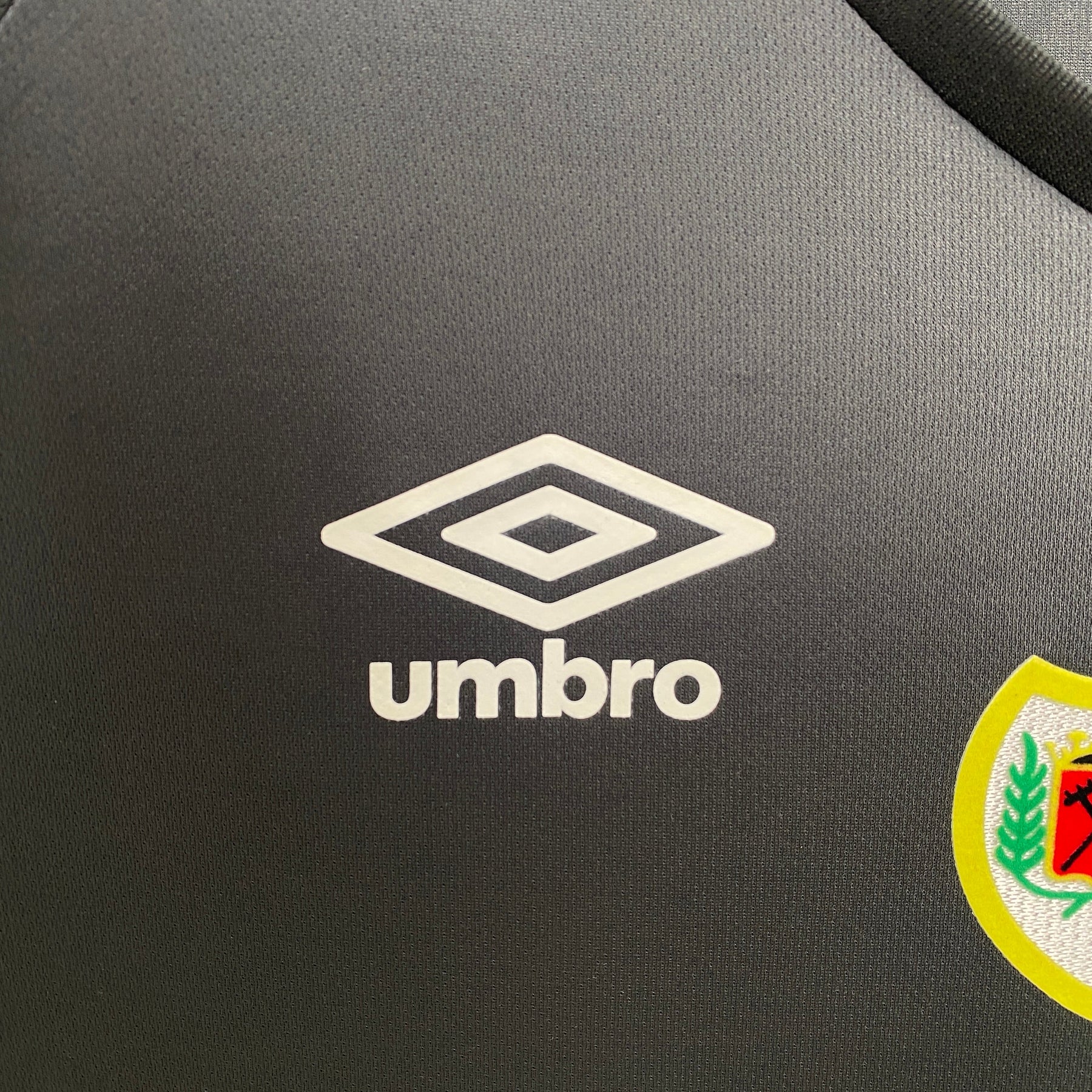 Camiseta do Rayo Vallecano 24/25 third - vista trasera