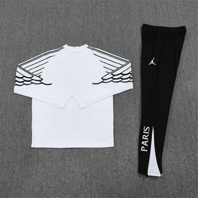 Training Suit PSG 25/26 White - Winter - detalle de la manga