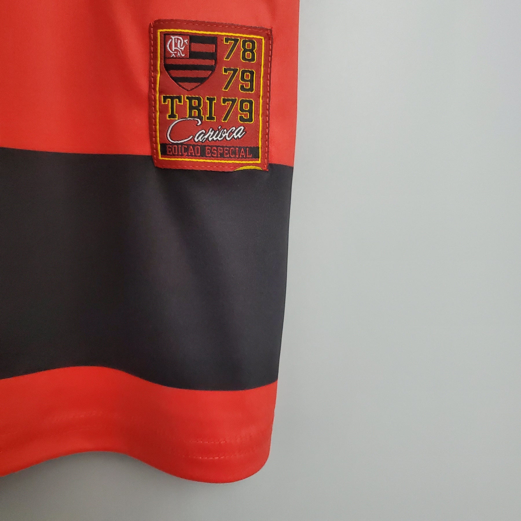 Camiseta Retro Flamengo 78/79 Home - detalle de la manga