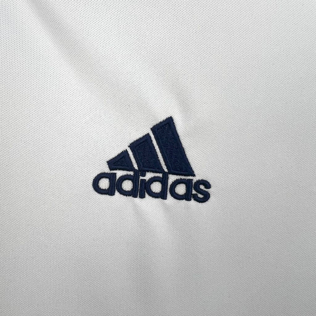 Camiseta do Real Madrid Retrô 2000/01 Home - vista trasera