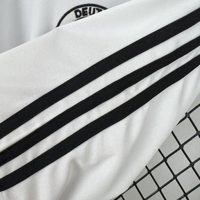 Camiseta Alemanha 1980 Home Retro - tejido y acabado