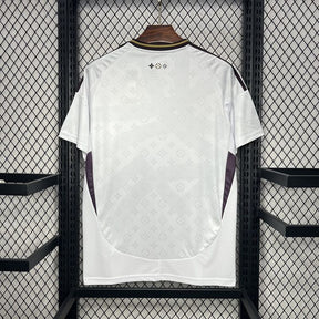 Real Madrid 24∕25 LV co-branded edition - vista frontal