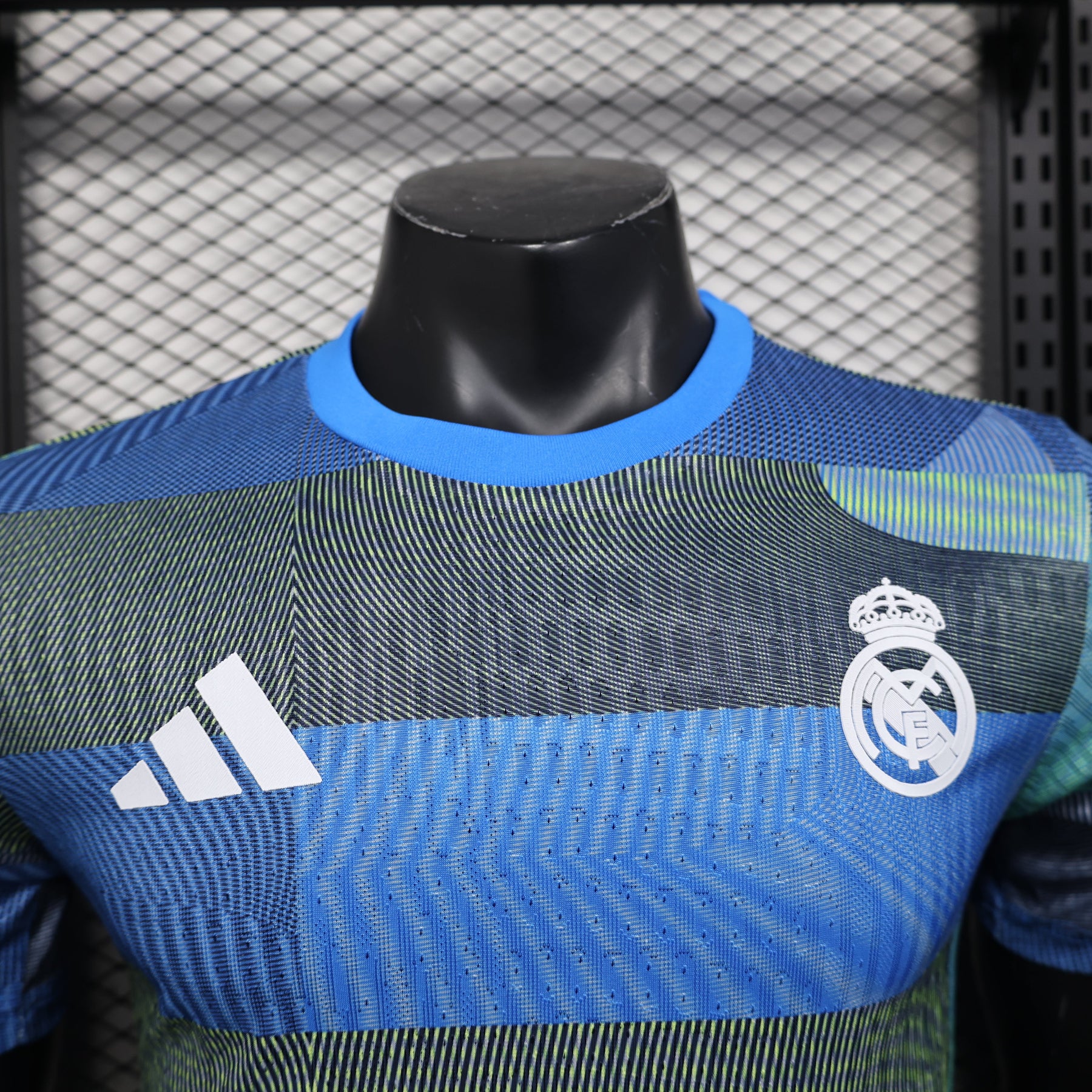 Camiseta Real Madrid 25/26 Player Training - vista trasera