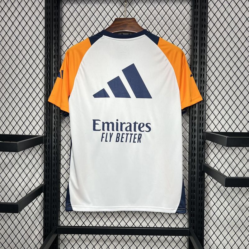 Real Madrid 24∕25 Pre-match training Camiseta - vista frontal