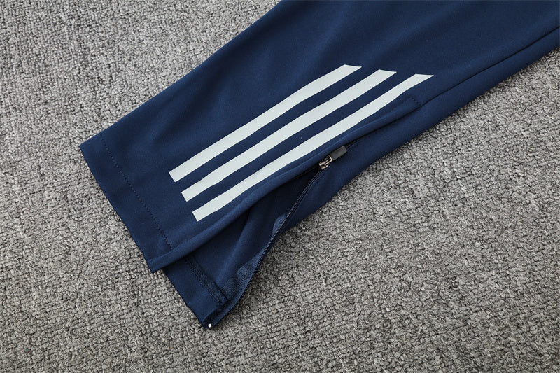 Training Suit Arsenal 25/26 Blue - Winter - detalle de la manga