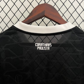 Camiseta Corinthians Retrô 12/13 Away - detalle del cuello