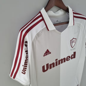 Camiseta Retro Fluminense 11/12 - tejido y acabado