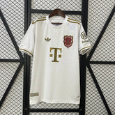 25∕26 Bayern Munich 125th Anniversary - foto principal