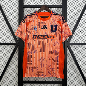 25∕26 University of Chile away - foto principal