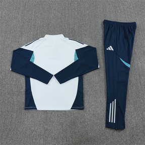 Training Suit Arsenal 25/26 - Winter - detalle del cuello