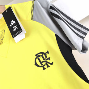 Camiseta 24∕25 Flamengo TrainingFemenino - Amarelo - tejido y acabado