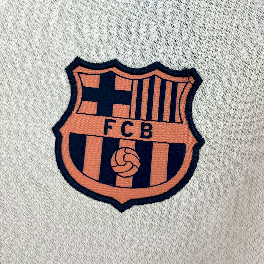 Camiseta FC Barcelona 24/25 Pre-match - detalle del cuello