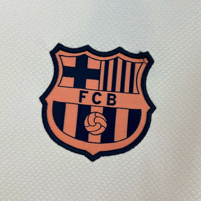 Camiseta FC Barcelona 24/25 Pre-match - detalle del cuello